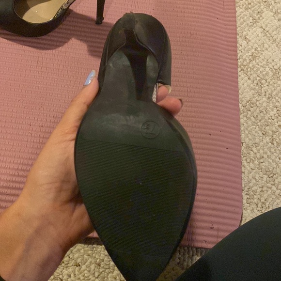 Mossimo pointy toe heels with snake detail - Picture 5 of 11